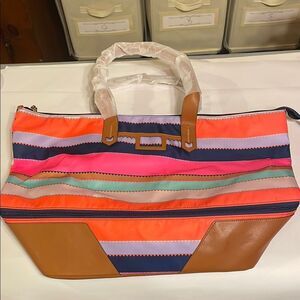 Big Vibrant Orange and Pink Travel Bag with Sturdy Design